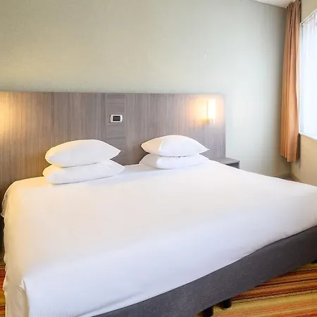 Alma Grand Place Hotel 3*